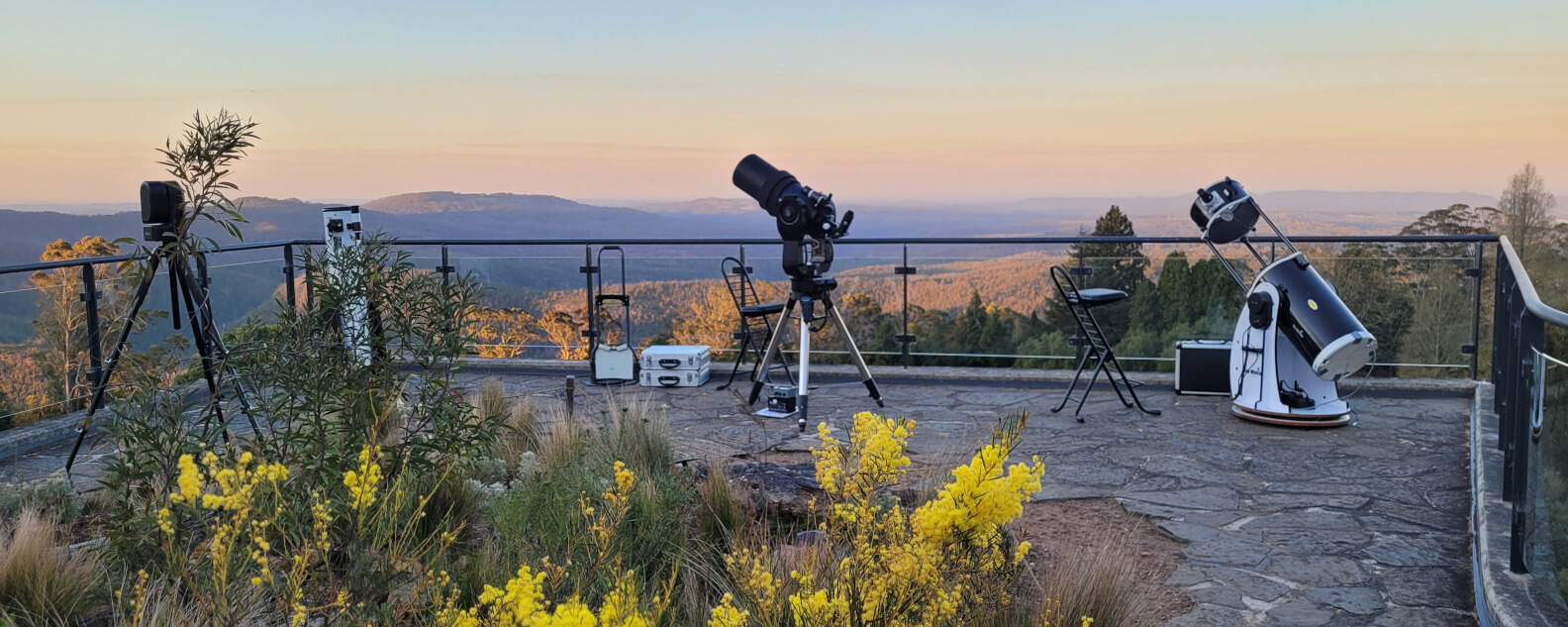 Events-astronomy-at-the-calyx-hero-telescope-1584x633.jpg