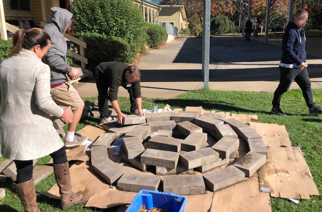 spiral laying bricks 