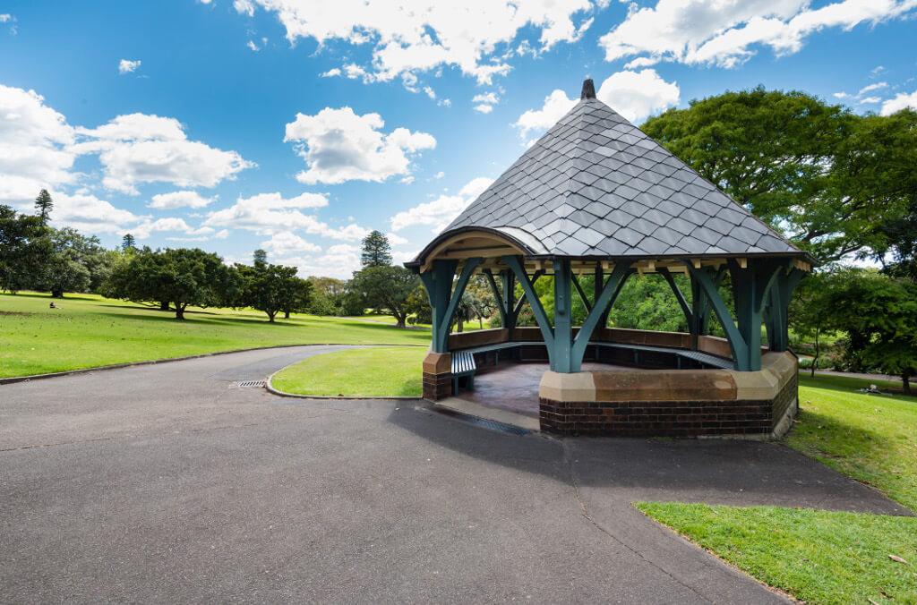 close up vista pavilion and lawn 