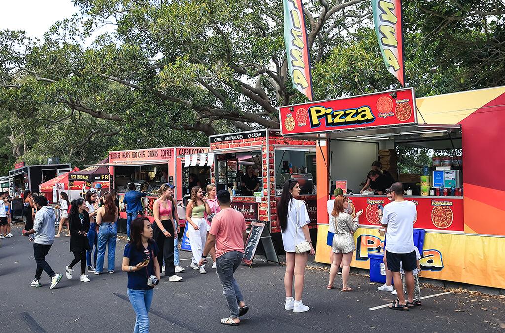 Food trucks in Garden